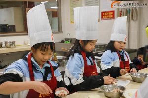 浙里好厨房 | 杭州新东方暑期美食夏令营来啦